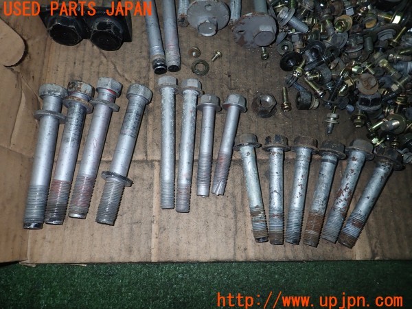 3UPJ=29900720]ランクル100(UZJ100W)前期 ネジ・ナット・ステー類 セット ジャンク_m2