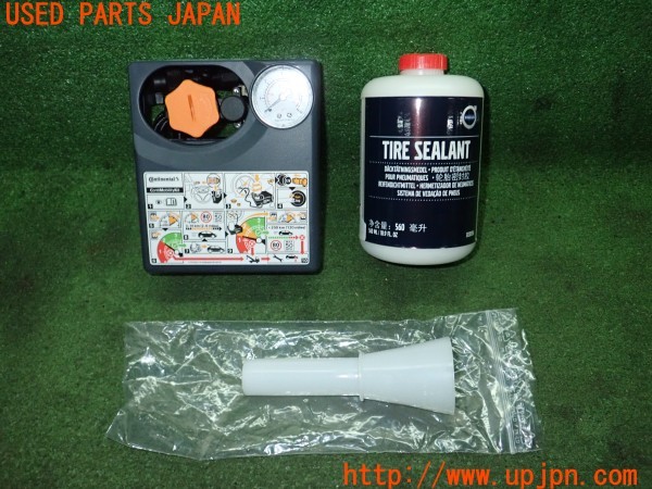 3UPJ=29920625]ボルボ V40(MD4204T)純正 パンク修理キット 中古_m0