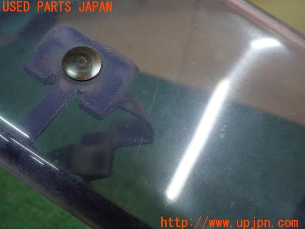 3UPJ=30010052]デリカスペースギア(PD6W)後期 純正オプション ボンネットデフレクター ディフレクター バグガード 中古_m4