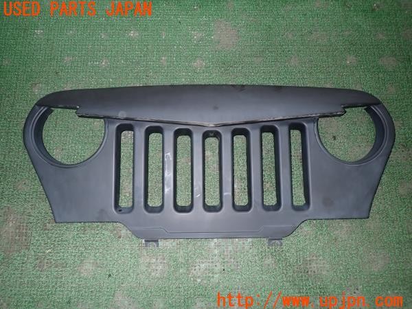 3UPJ=30020047]ジープ ラングラー スポーツ(TJ40S)社外 フロントグリル アングリーフェイス 中古_m0