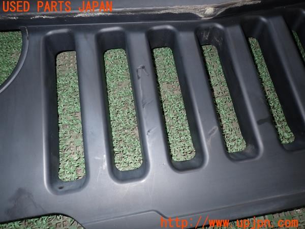 3UPJ=30020047]ジープ ラングラー スポーツ(TJ40S)社外 フロントグリル アングリーフェイス 中古_m1