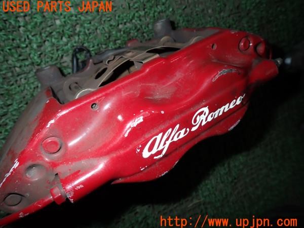3UPJ=30090301]アルファロメオ 156 GTA(932AXB)純正 brembo ブレンボ フロントキャリパー 中古_m4