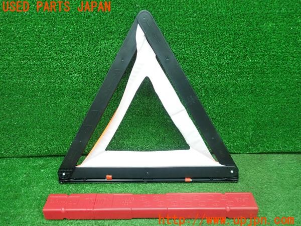 3UPJ=30130643]BMW 328i(3A20 F30)純正 三角表示板 6 770 487 停止版 ケース付 中古_m1