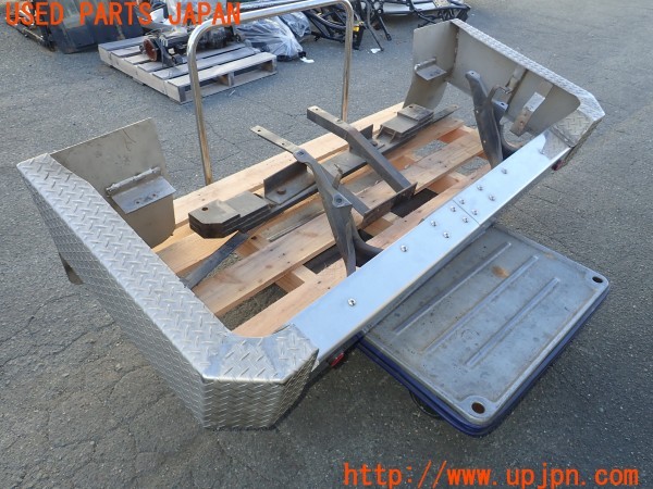 3UPJ=30160058]ハイラックスサーフ(KZN130W)社外 リアバンパー 自作品? 中古_m0