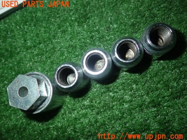 3UPJ=30180968]スバル XV(GT7 C型)純正 McGard マックガード B3277YA000 ホイールロックナット 中古_m2