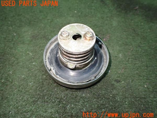 3UPJ=30240120]ジムニーシエラ(JB32W 2型)純正 燃料キャップ フューエルキャップ  中古_m2