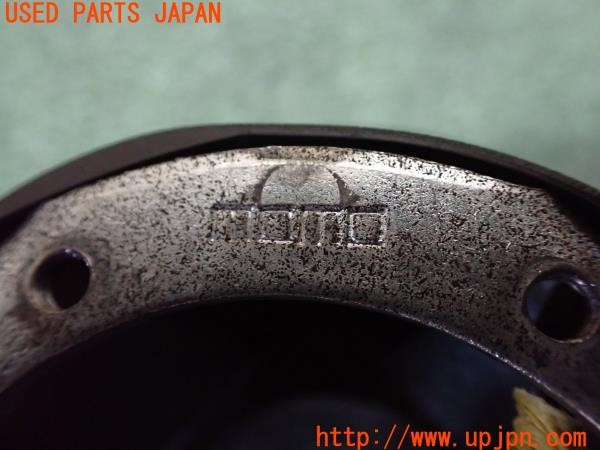 3UPJ=30260618]BMW 318is(BE19 E36)MOMO モモ ステアリングボス 中古_m4