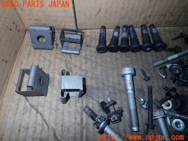 3UPJ=30290720]PTクルーザー(PT2K20)ネジ・ナット・ステー類 セット ジャンク_m1