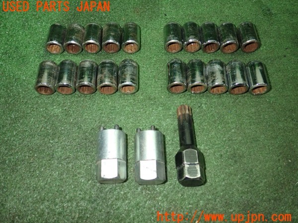 3UPJ=30290967]PTクルーザー(PT2K20)社外 ホイールナット M12×P1.5 中古_m1