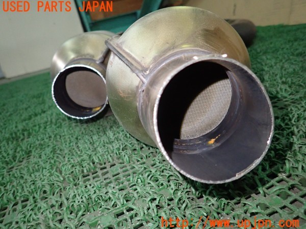 3UPJ=30300159]BMW M4 クーペ(3C30 F82)純正 7850082 触媒 中古_m3