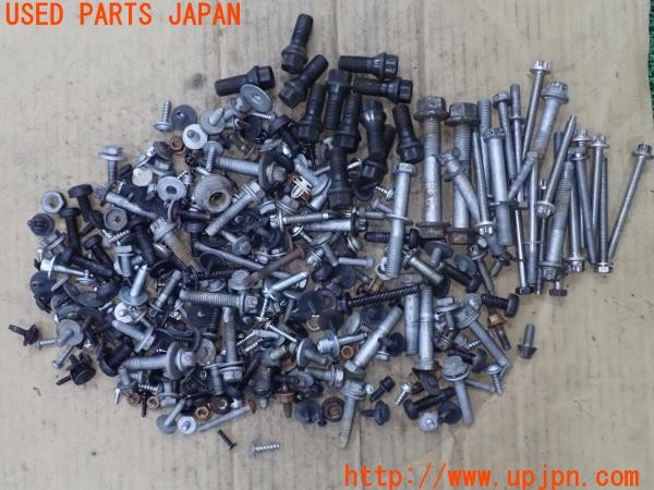 3UPJ=30320720]BMW 528i(FR30 F10)ネジ・ナット・ステー類 セット ジャンク_m0