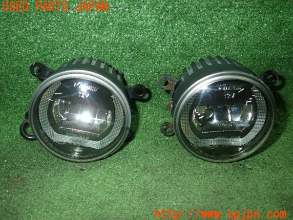 3UPJ=30370558]エルグランド 250ハイウェイスターS(TE52)Vinstar フォグランプ 中古_m0