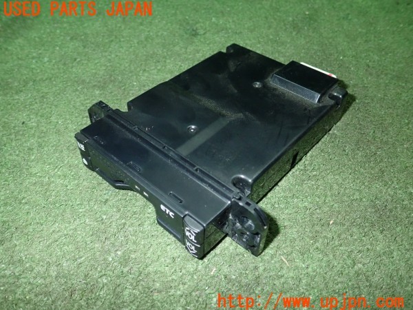 3UPJ=30440503]エスティマハイブリッド(AHR20W)純正ビルトイン 86980-48010 ETC車載器 中古_m0