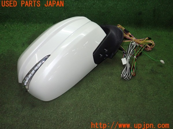 3UPJ=30450036]ハイエースバン 200系(TRH200V 5型)社外 右ドアミラー 難有 中古_m0