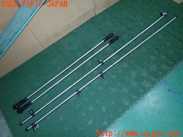 3UPJ=30450631]ハイエースバン 200系(TRH200V 5型)CARMATE カーメイト ロッドホルダー 中古_m0