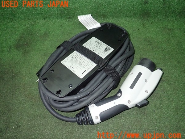 3UPJ=30470550]BMW i3(1Z06 I01)純正 8648050-01 充電ケーブル 200V 15A 防雨型 中古_m1