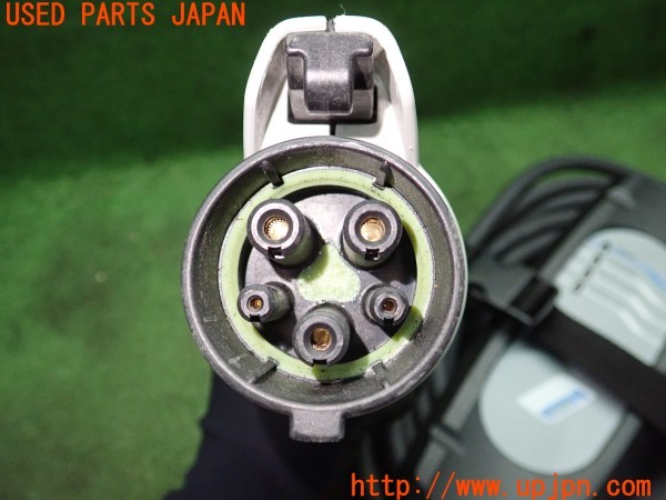 3UPJ=30470550]BMW i3(1Z06 I01)純正 8648050-01 充電ケーブル 200V 15A 防雨型 中古_m3