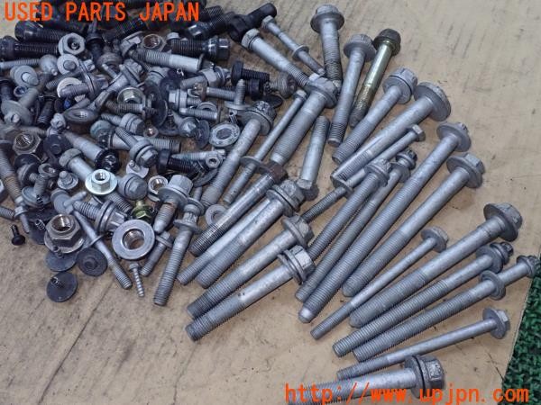 3UPJ=30560720]BMW 420i クーペ Mスポーツ(3N20 F32)ネジ・ナット・ステー類 セット ジャンク_m2