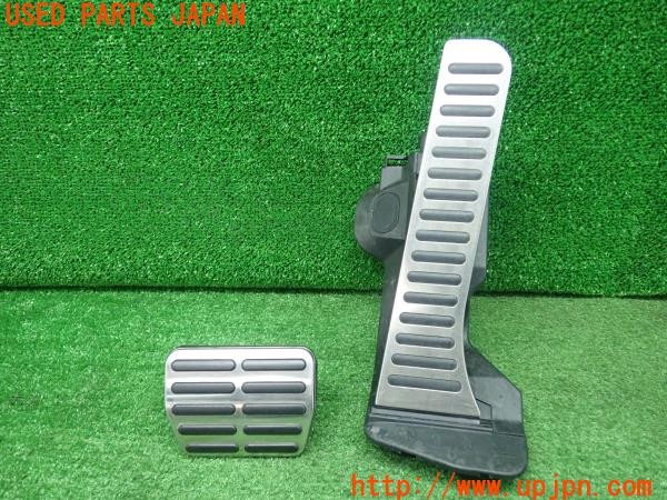 3UPJ=30640630]アウディ TT クーペ(8JCCZF)純正 アクセルペダル カバー ブレーキ 中古_m0