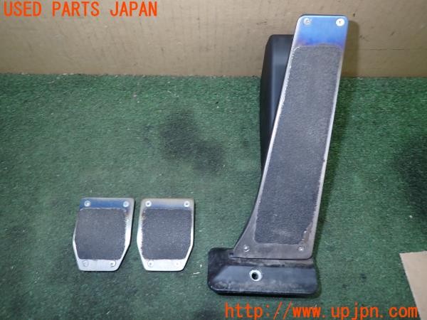 3UPJ=30720630]BMW 135i(UC35 E82)前期 社外 ペダルカバー 中古_m0