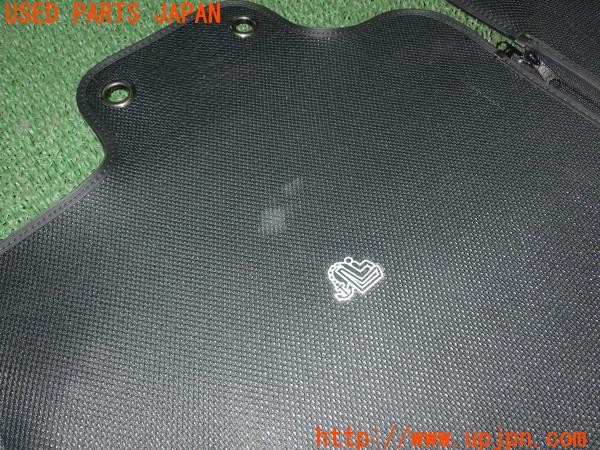 3UPJ=30750634]レクサス CT200h(ZWA10)純正オプション ラゲッジマット 中古_m2