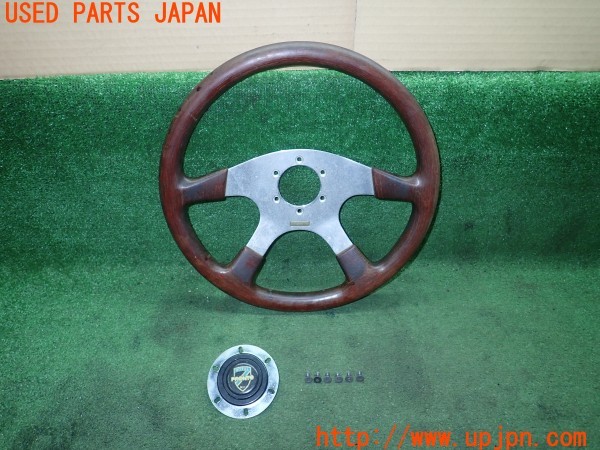 3UPJ=30850617]ハイラックスサーフ(YN130G)ROYAL PRONTO ロイヤル プロント ステアリング 350mm ホーンボタン付き 中古_m0