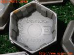 3UPJ=30870001]ボルボ V40(MB4154T)純正 31423631 ホイールボルトキャップ 1台分 中古_s3