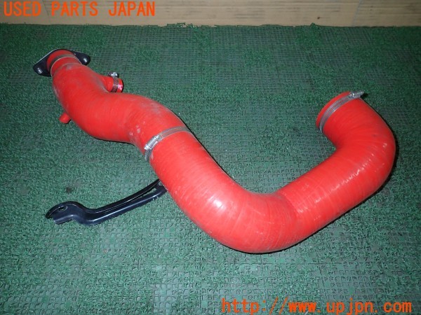 3UPJ=30930151]レヴォーグ 1.6 STI Sport EyeSight(VM4 F型)後期 AVO TURBOWORLD エアーダクトホース シリコン製 中古_m1
