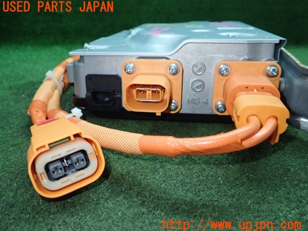 3UPJ=30940580]アウトランダーPHEV(GN0W)純正 9461A062 ACインバーター 中古_m3