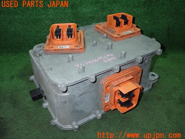 3UPJ=30950579]BMW i3(1Z06 I01)純正 6144 8621203 SG コンフォート充電エレクトロニクス 中古_m0