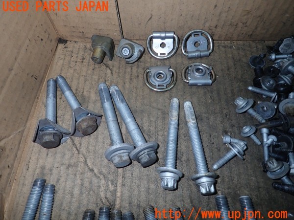 3UPJ=30950720]BMW i3(1Z06 I01)ネジ・ナット・ステー類 セット ジャンク_m1