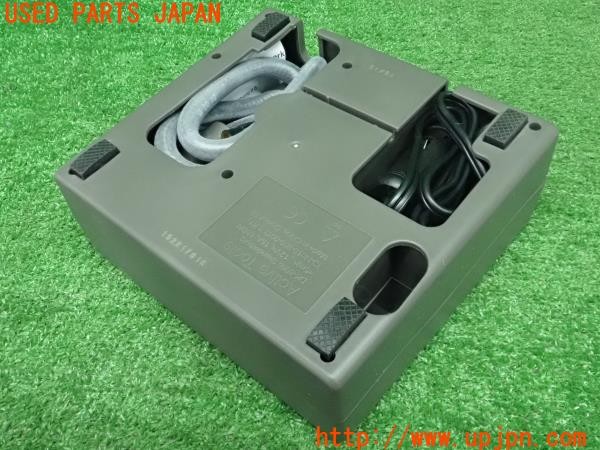 3UPJ=30980625]VW ザ･ビートル(16CBZ)前期 純正 パンク修理キット エアコンプレッサー 中古_m3