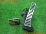3UPJ=30980630]VW ザ･ビートル(16CBZ)前期 ペダルカバー アクセル ブレーキ 中古_s0