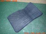 3UPJ=30990001]BMW 320d ツーリング(8C20  F31)純正 左側助手席 フロアマット ラバーマット 右ハンドル用 中古_s0