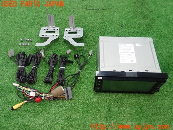 3UPJ=31000565]エクストレイル(NT32)純正オプション MJ321D-W メモリーナビ カーナビ 中古_m0