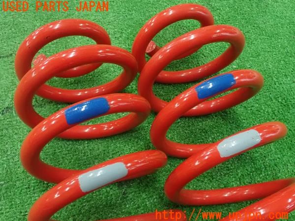 3UPJ=31030412]プリウスPHV S GRスポーツ(ZVW52)純正 リア スプリング 中古_m3