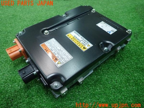 3UPJ=31030580]プリウスPHV S GRスポーツ(ZVW52)純正 5346112 ボルテージインバーター 中古_m0