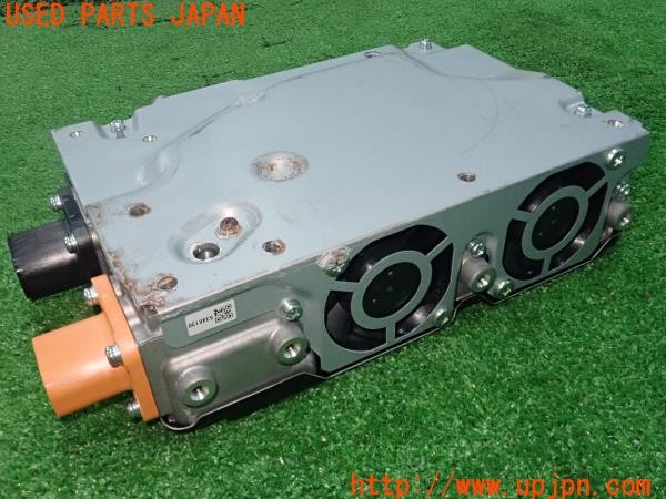 3UPJ=31030580]プリウスPHV S GRスポーツ(ZVW52)純正 5346112 ボルテージインバーター 中古_m1