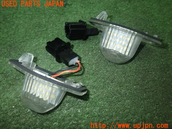 3UPJ=31050512]シビック タイプR(EP3)社外 ナンバー灯 LED 中古_m1