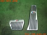 3UPJ=31120630]BMW Z4 sDrive23i(LM25 E89)社外 アクセルペダル ブレーキペダル ペダルカバー 中古_s0