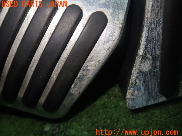 3UPJ=31120630]BMW Z4 sDrive23i(LM25 E89)社外 アクセルペダル ブレーキペダル ペダルカバー 中古_m4