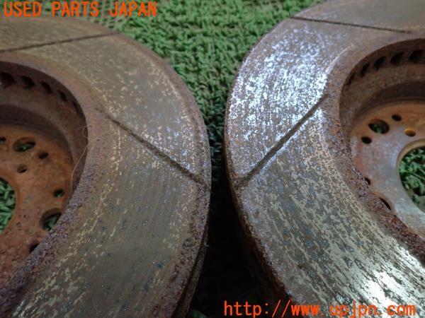 3UPJ=31140305]アルテッツァ RS200(SXE10)前期 社外 フロントブレーキディスクローター スリット 直径295mm 中古_m2