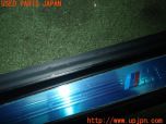 3UPJ=31160616]BMW X2 MスポーツX(YK20 F39)純正 8051037 スカッフプレート 中古_s2