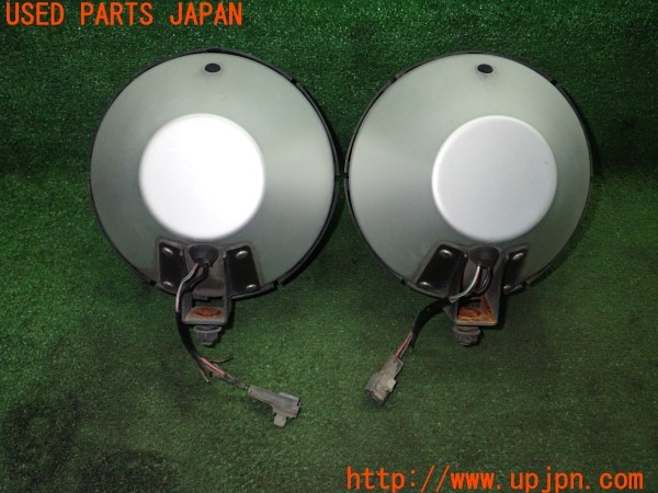 3UPJ=31240558]いすゞ ビッグホーン(UBS73GW)中期 IPF フォグランプ① 中古_m1