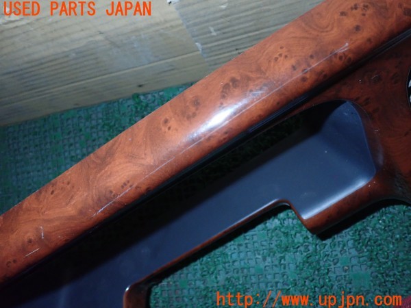 3UPJ=31240632]いすゞ ビッグホーン(UBS73GW)中期 純正? メーターパネル 木目調 中古_m3