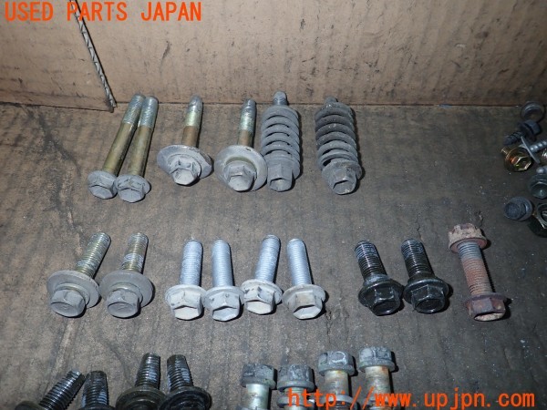 3UPJ=31360720]アルテッツァ AS200(GXE10)前期 ネジ・ナット・ステー類 セット ジャンク_m1
