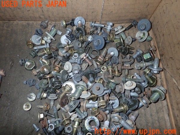 3UPJ=31360720]アルテッツァ AS200(GXE10)前期 ネジ・ナット・ステー類 セット ジャンク_m3