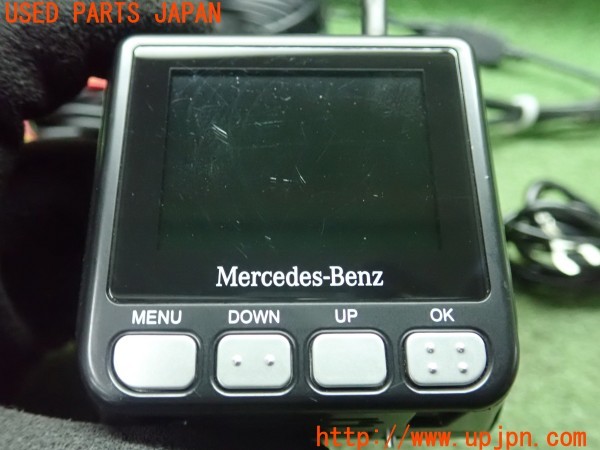 3UPJ=31390579]ベンツ A250(177147M V177)純正 000-5010 000-5020 ドライブレコーダー 中古_m2