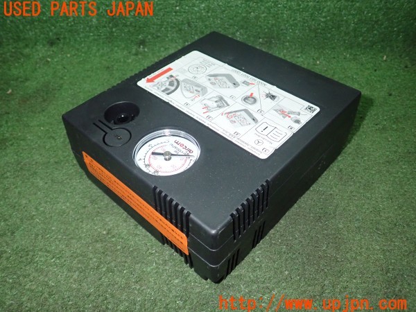 3UPJ=31390625]ベンツ A250(177147M V177)純正 パンク修理キット エアコンプレッサー 中古_m2