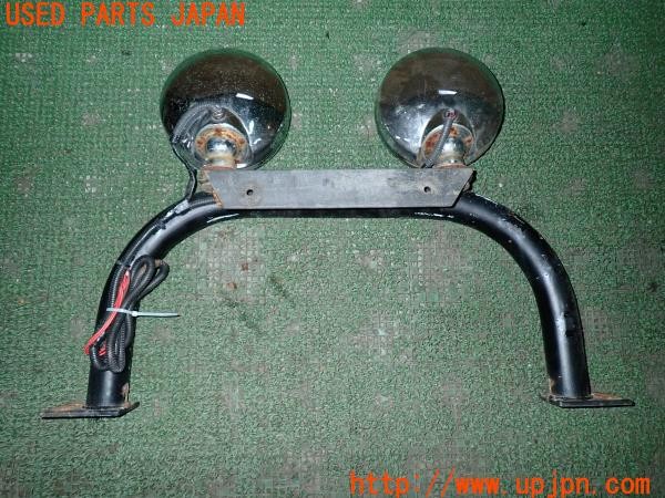 3UPJ=31500558]三菱 ジープ(J53)社外 フォグランプ グリルガード・ステー付き 中古_m3